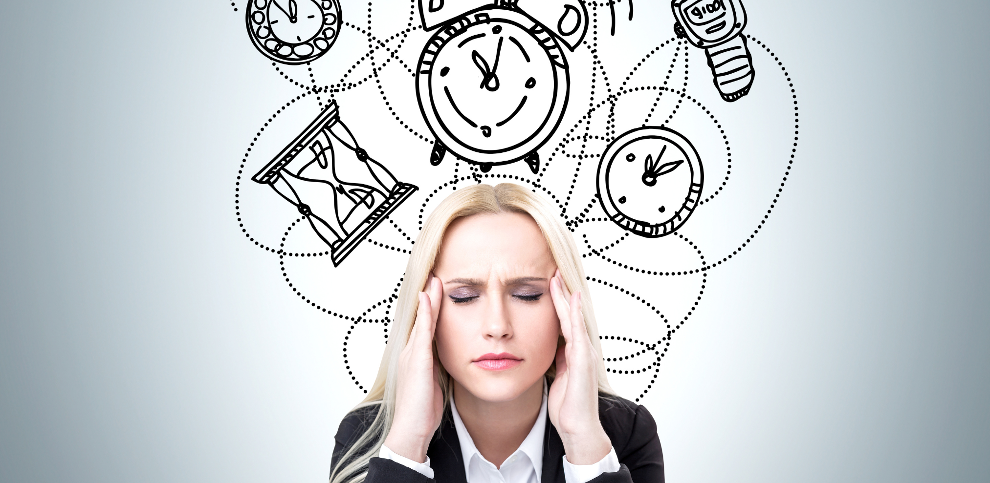 Frau fasst sich gestresst an den Kopf, umgeben von gezeichneten Uhren und einer Sanduhr.