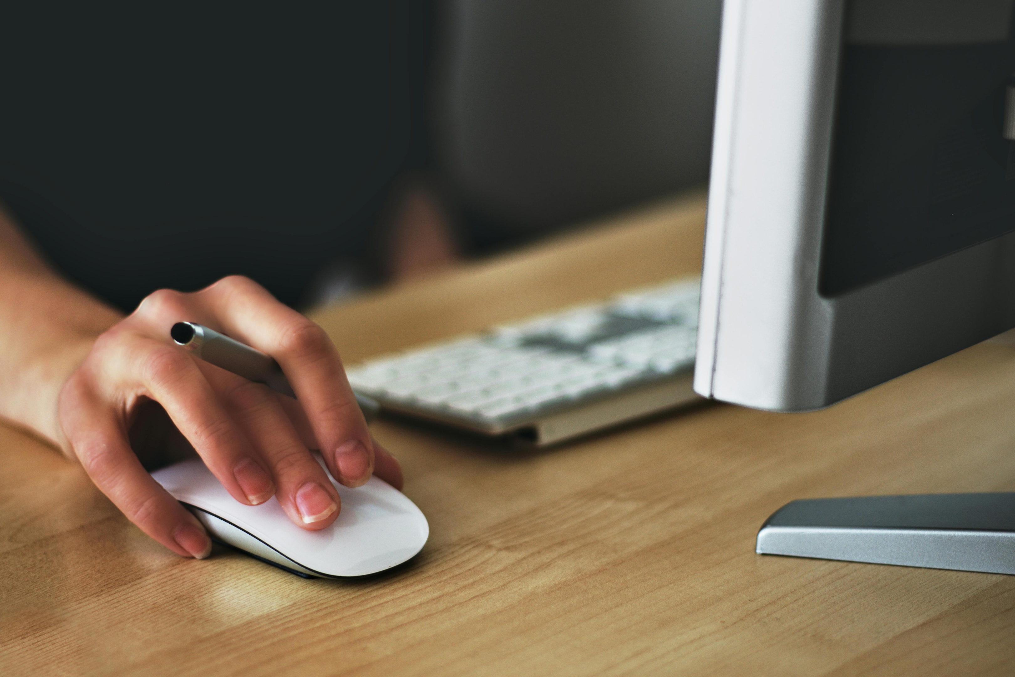 Personalbeschaffung Bewerber per Mail kontaktieren