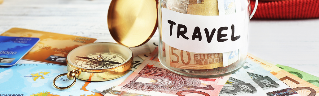 Glas mit Urlaubsgeld